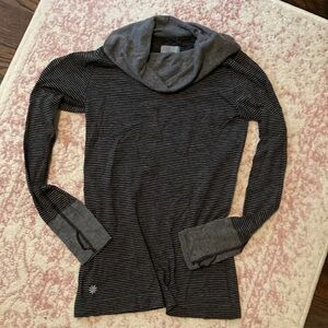 🩷✅Athleta long sleeve top